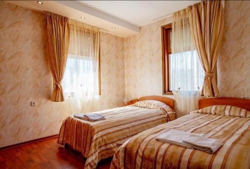 Раѝ Hotel Hisarya Exterior foto